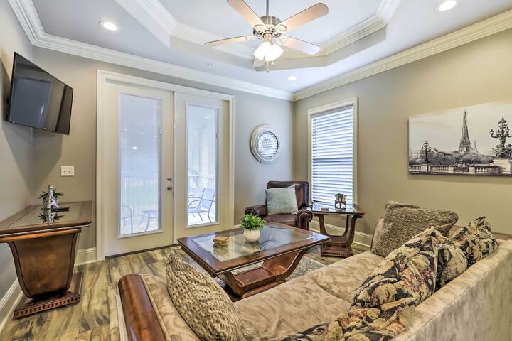 Diamondhead Condo - Marina Pool Access & Golfing!