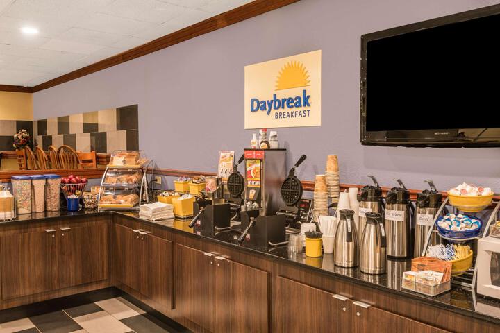 Days Inn by Wyndham South Hill