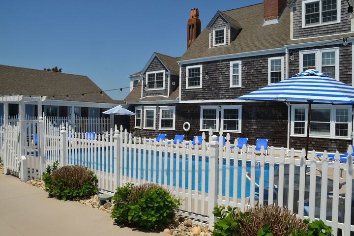 Pool 3 of 27