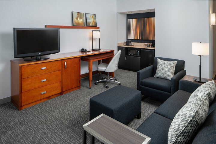 Room 16 of 47