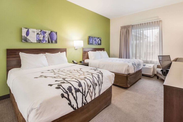 Room 21 of 38