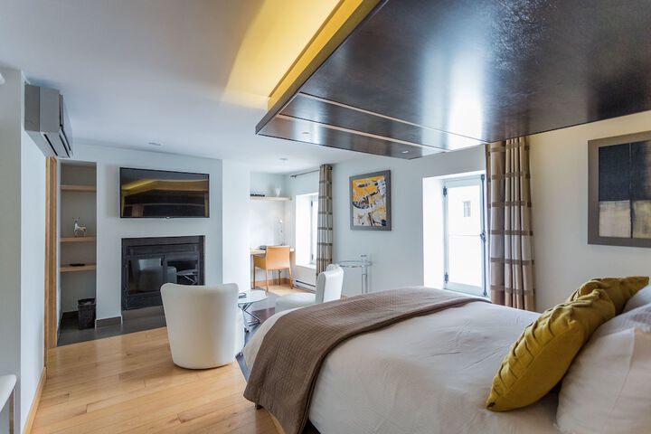 Room 37 of 54