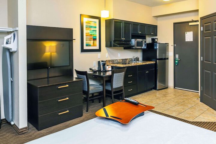 Room 21 of 29
