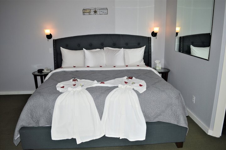 Room 18 of 50