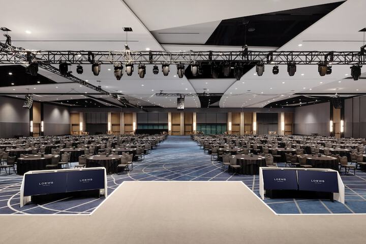 Loews Arlington