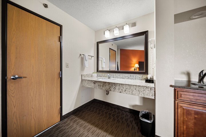 Room 22 of 43