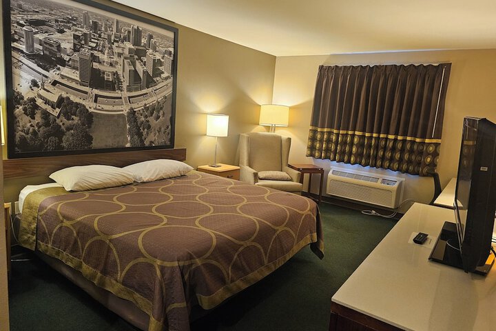 Room 31 of 49