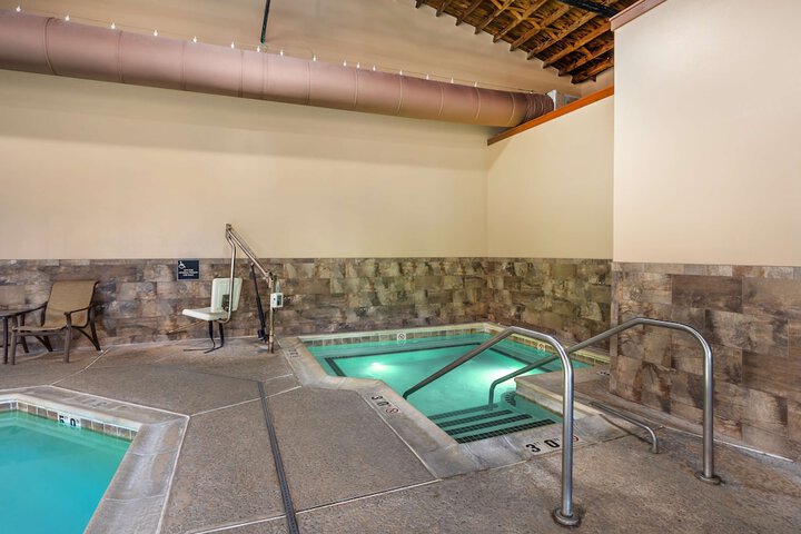 Pool 4 of 68