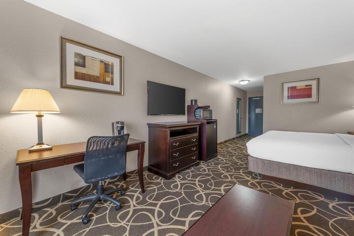 Best Western Plus Eau Claire Conference Center