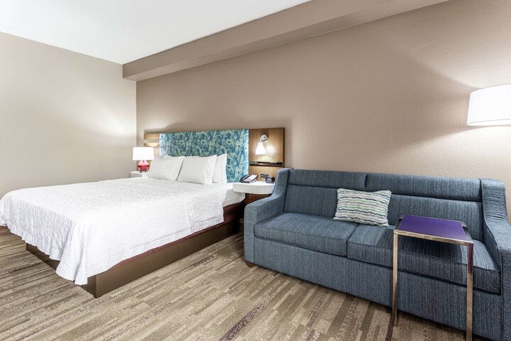 Room 7 of 17