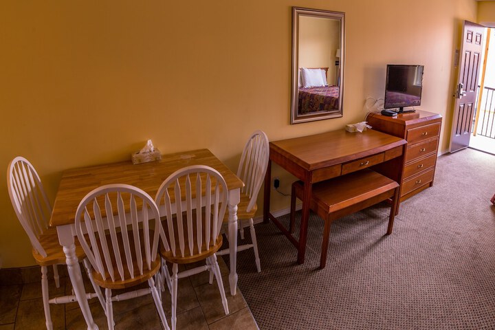 Sahara Courtyard Inn Penticton