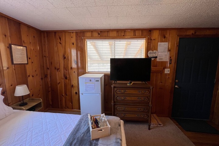 Room 131 of 236