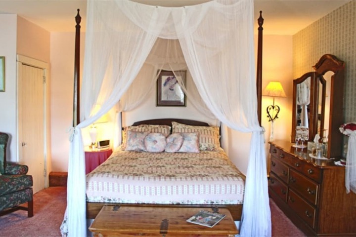 Belle Aire Mansion Guest House