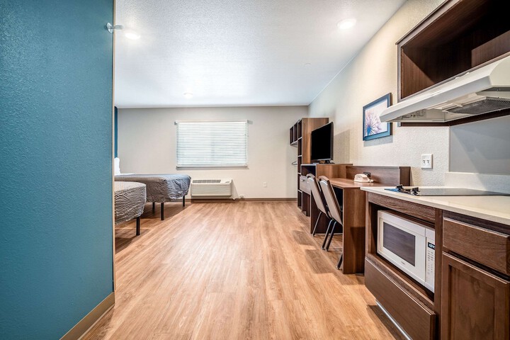 Room 25 of 48