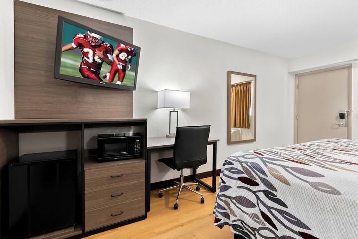 Room 14 of 35