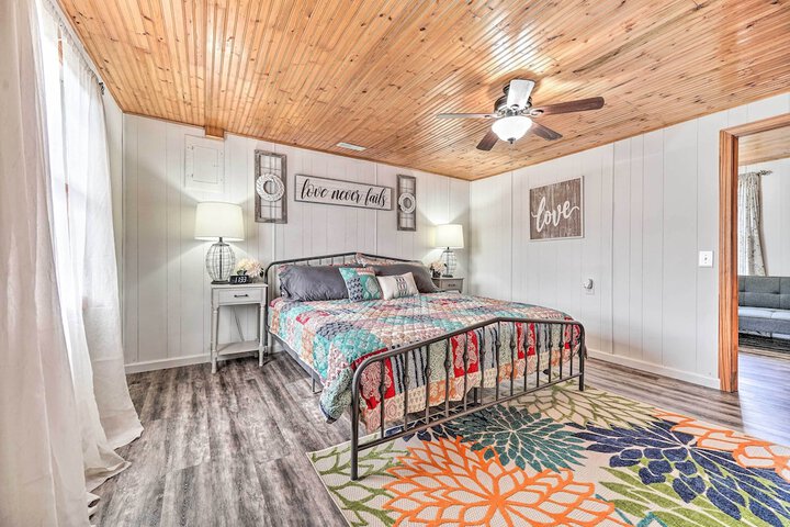 Updated Beattyville Ranch-style Home w / Yard!