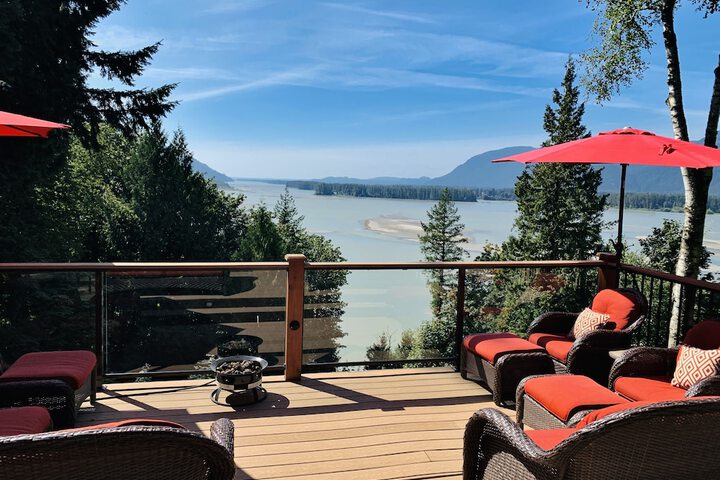 Sundeck 61 of 74