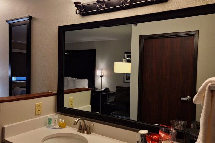 Room 87 of 115