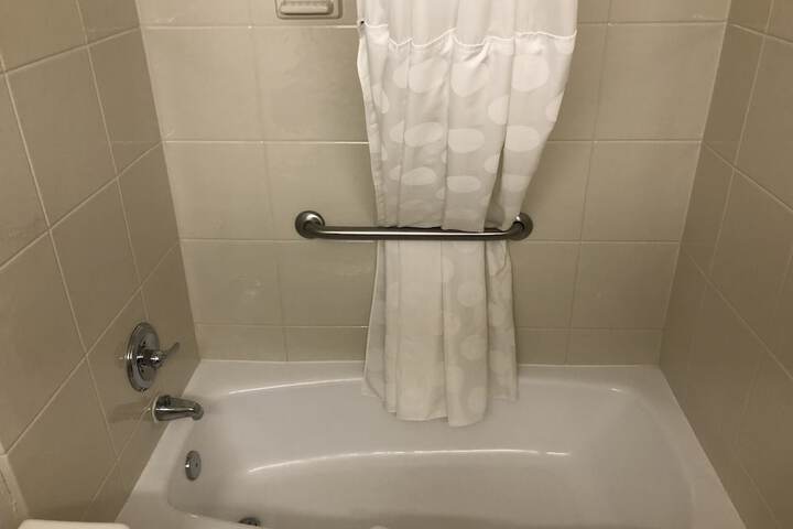Room 7 of 36