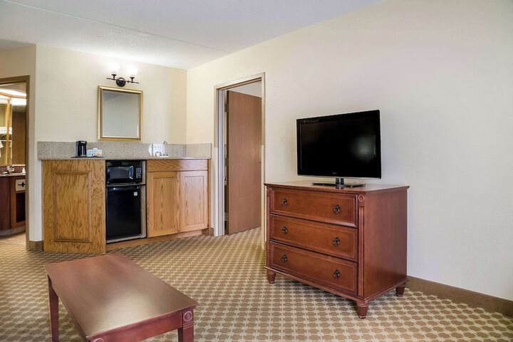 Room 16 of 37