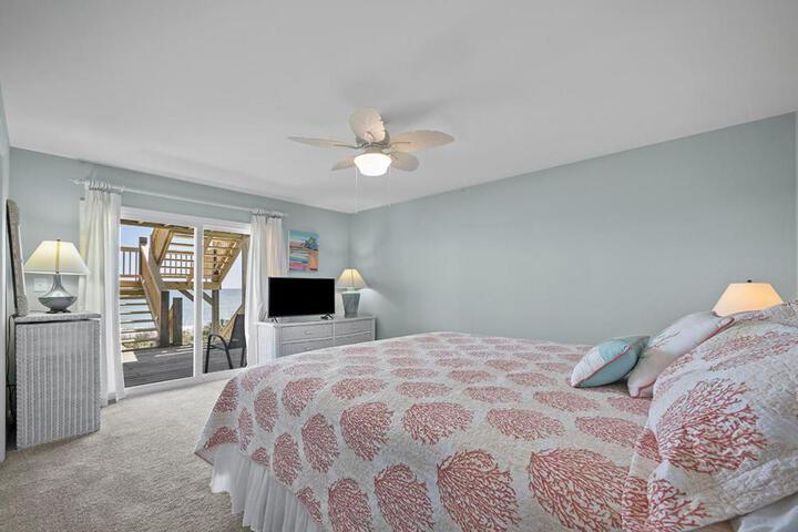 Sparrows Beach Nest by Sea Scape Properties