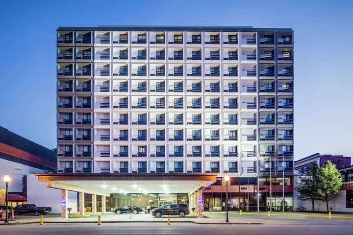 Hotel 2 of 56