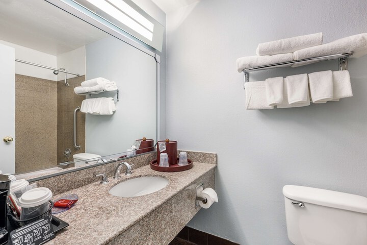SureStay Hotel by Best Western SeaTac Airport North