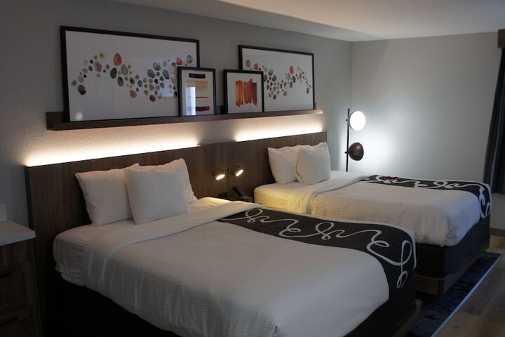 Room 11 of 26
