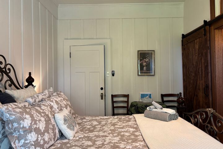 Hilo Bay Oceanfront B & B