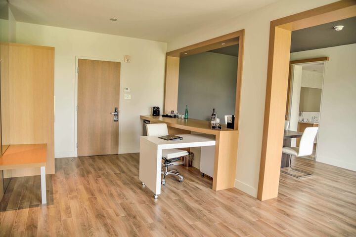 Room 36 of 54