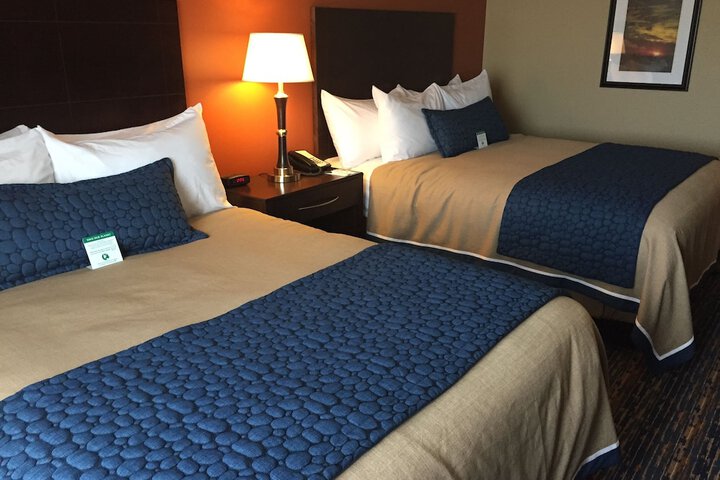 Room 22 of 34