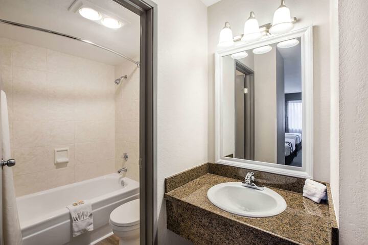 La Quinta Inn by Wyndham Everett