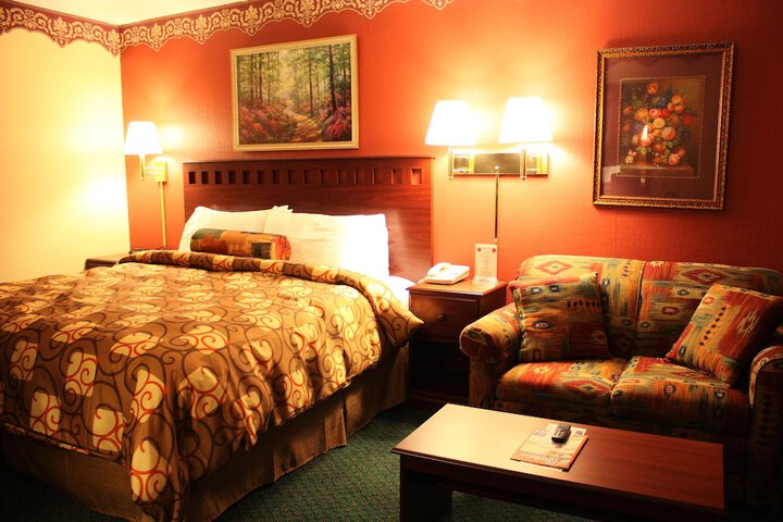 Room 13 of 20