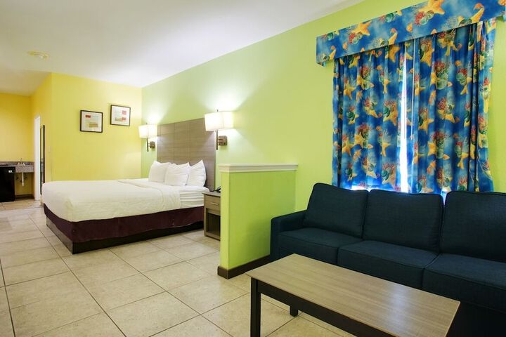 Plantation Suites & Conference Center