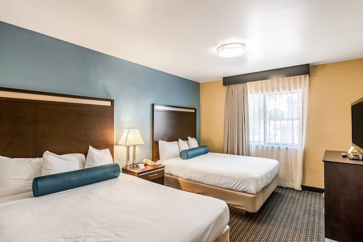 Room 21 of 37