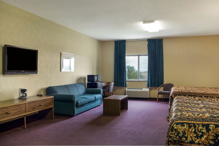 Room 13 of 42