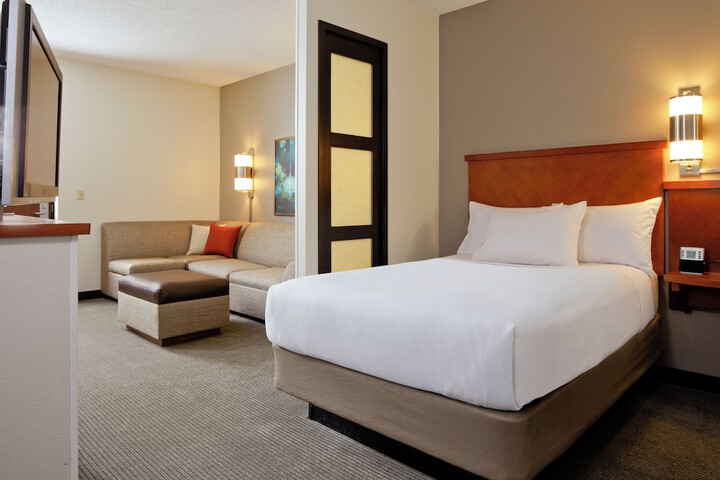 Room 15 of 35