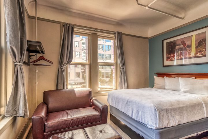 Room 87 of 115