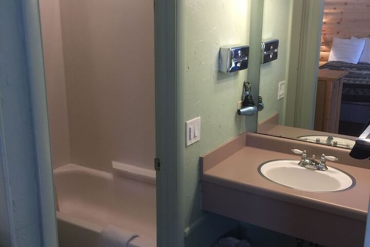 The Historic Madison Hotel Motel