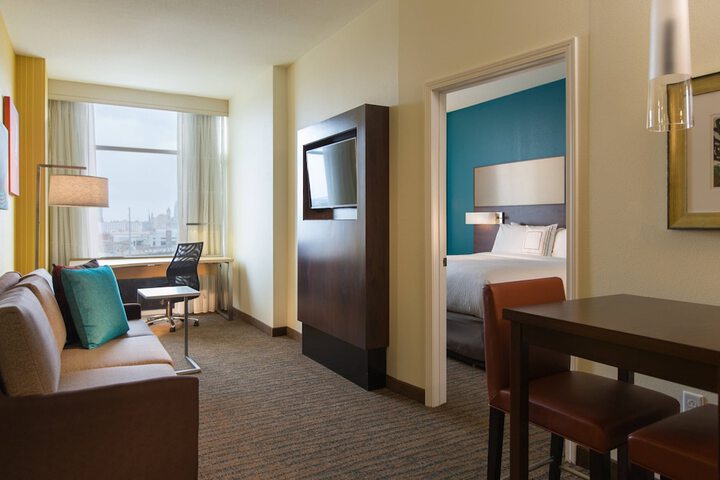 Room 14 of 31