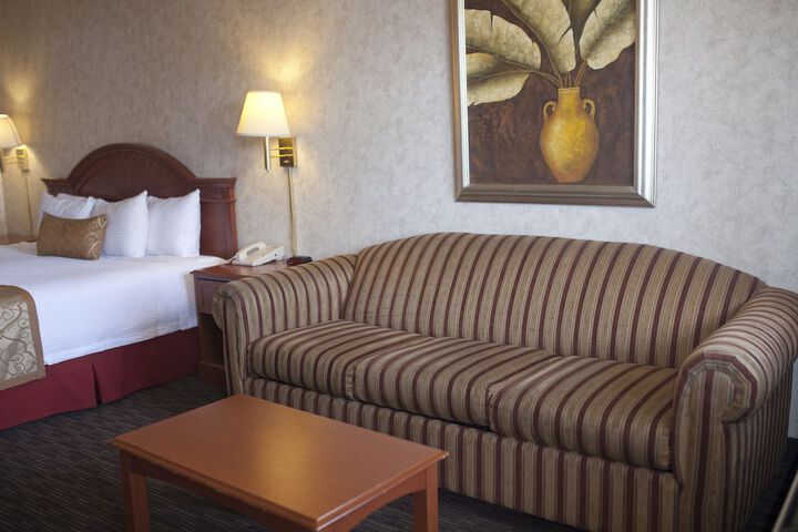 Room 25 of 69