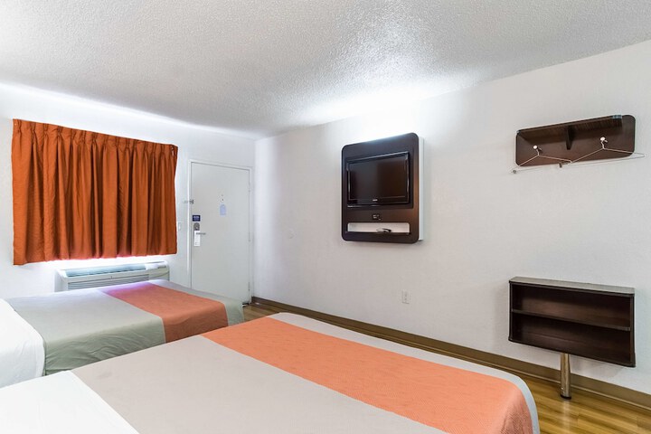 Room 29 of 30