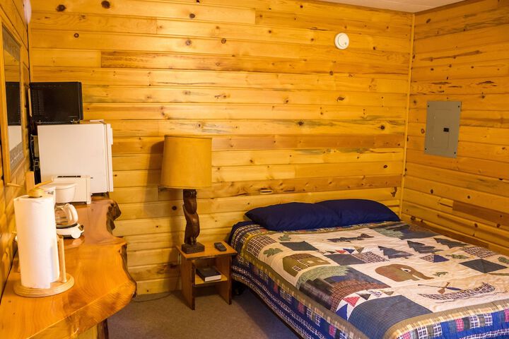 Midnight Sun Log Cabins