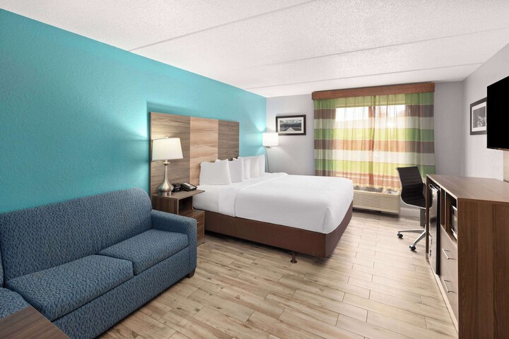 La Quinta Inn & Suites by Wyndham Sevierville / Kodak