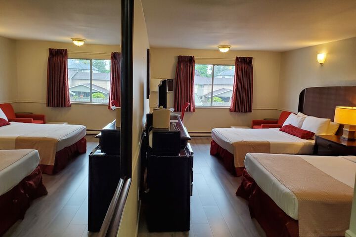 Room 12 of 33