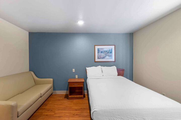 Room 18 of 22