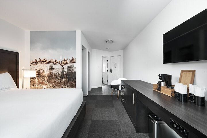 Room 37 of 50
