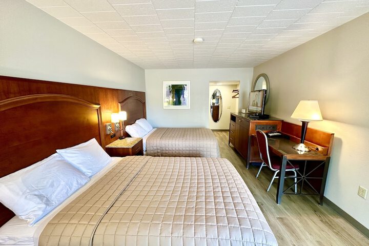 Room 5 of 7
