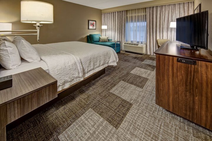 Room 27 of 49