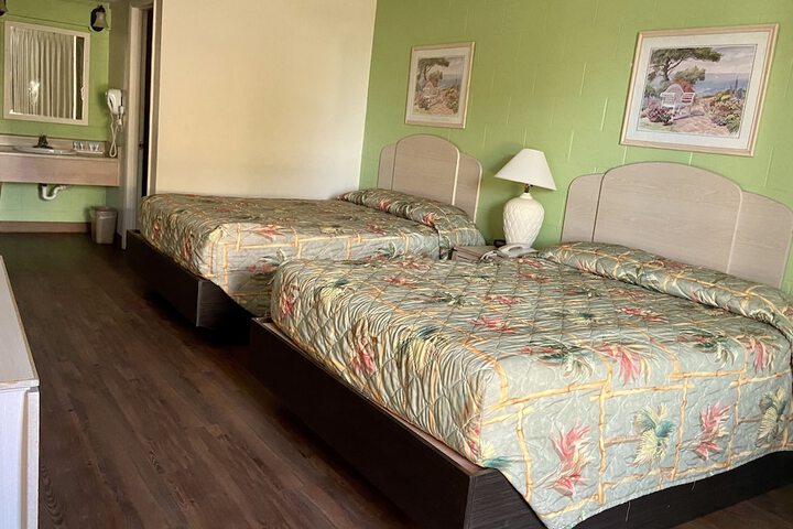 Room 30 of 73